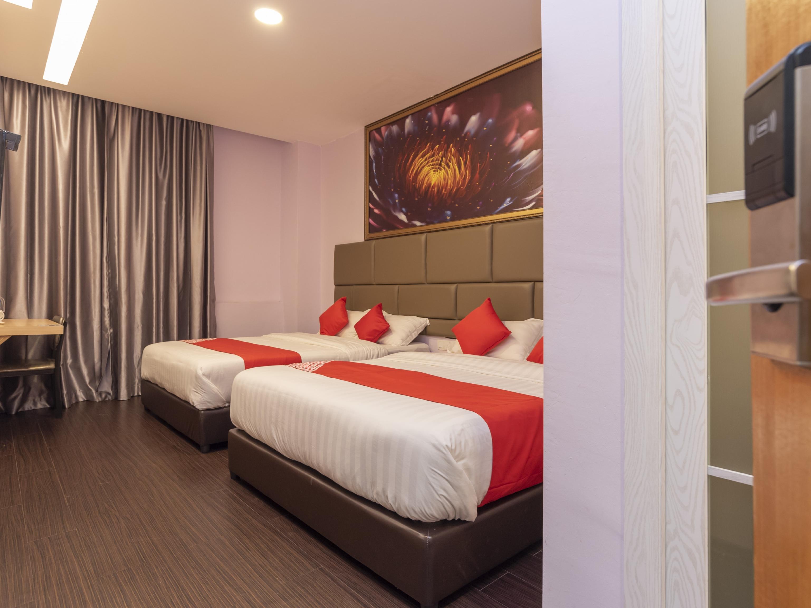 Zenz Hotel Kulai Kültér fotó