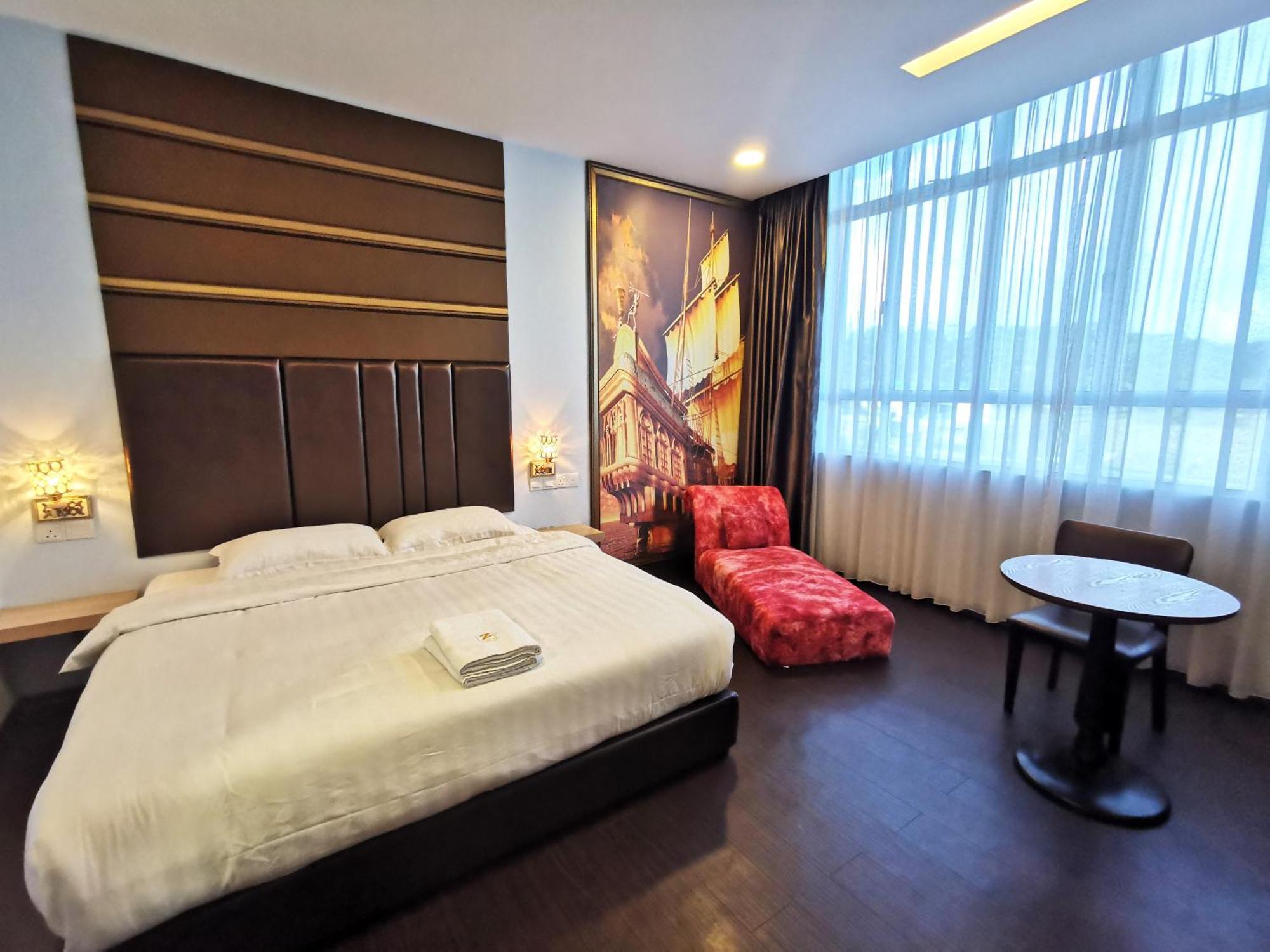Zenz Hotel Kulai Kültér fotó